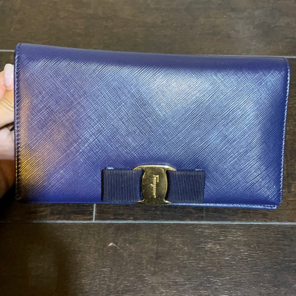 Salvatore Feragamo wallet/clutch